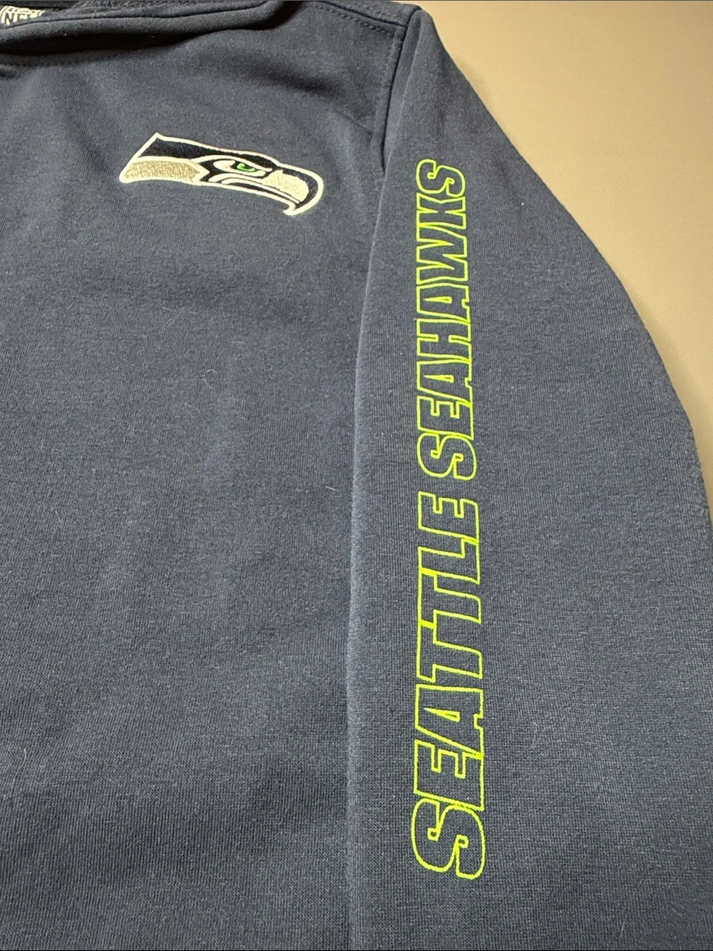🏈 Kid’s NFL Seattle Seahawks Sweatshirt. Size: 10-12